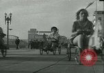 Standbild Mechanik hobby-Pferderennen Santa Monica California USA, 1934, aus Sekunde 41 historischem Filmmaterial Videoclip 65675022442