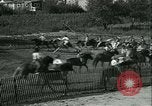 Standbild junge Kinder reiten Pferde Kansas City Missouri USA, 1934, aus Sekunde 12 historischem Filmmaterial Videoclip 65675022443