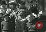 Standbild junge Kinder reiten Pferde Kansas City Missouri USA, 1934, aus Sekunde 33 historischem Filmmaterial Videoclip 65675022443