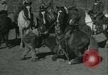 Standbild junge Kinder reiten Pferde Kansas City Missouri USA, 1934, aus Sekunde 35 historischem Filmmaterial Videoclip 65675022443
