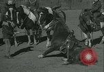 Standbild junge Kinder reiten Pferde Kansas City Missouri USA, 1934, aus Sekunde 44 historischem Filmmaterial Videoclip 65675022443
