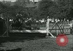 Standbild junge Kinder reiten Pferde Kansas City Missouri USA, 1934, aus Sekunde 56 historischem Filmmaterial Videoclip 65675022443