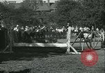 Standbild junge Kinder reiten Pferde Kansas City Missouri USA, 1934, aus Sekunde 59 historischem Filmmaterial Videoclip 65675022443