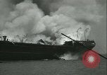 Image Santa Paula pétrolier en flammes Hunters Point California USA, 1933, de la seconde 46 séquences d'archives historiques vidéo 65675022446
