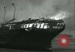 Image Santa Paula pétrolier en flammes Hunters Point California USA, 1933, de la seconde 51 séquences d'archives historiques vidéo 65675022446