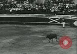Immagine di La corrida Mont-De-Marsan Francia, 1933, secondo 12 filmato di repertorio 65675022452
