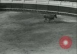 Immagine di La corrida Mont-De-Marsan Francia, 1933, secondo 37 filmato di repertorio 65675022452