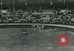 Immagine di La corrida Mont-De-Marsan Francia, 1933, secondo 53 filmato di repertorio 65675022452