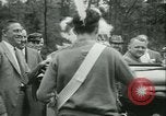 Standbild Präsident Roosevelt mit Pfadfindern Ten Mile River New York USA, 1933, aus Sekunde 28 historischem Filmmaterial Videoclip 65675022453