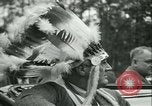 Standbild Präsident Roosevelt mit Pfadfindern Ten Mile River New York USA, 1933, aus Sekunde 40 historischem Filmmaterial Videoclip 65675022453