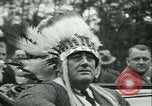 Standbild Präsident Roosevelt mit Pfadfindern Ten Mile River New York USA, 1933, aus Sekunde 45 historischem Filmmaterial Videoclip 65675022453