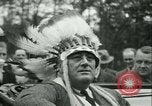 Standbild Präsident Roosevelt mit Pfadfindern Ten Mile River New York USA, 1933, aus Sekunde 46 historischem Filmmaterial Videoclip 65675022453