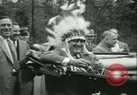 Standbild Präsident Roosevelt mit Pfadfindern Ten Mile River New York USA, 1933, aus Sekunde 51 historischem Filmmaterial Videoclip 65675022453