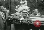 Standbild Präsident Roosevelt mit Pfadfindern Ten Mile River New York USA, 1933, aus Sekunde 52 historischem Filmmaterial Videoclip 65675022453