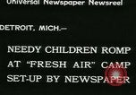 Standbild frische Luft Camp Sommer Camp für Kinder aus armen Familien Sylvan Lake Michigan USA, 1933, aus Sekunde 5 historischem Filmmaterial Videoclip 65675022459