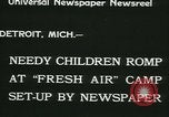 Standbild frische Luft Camp Sommer Camp für Kinder aus armen Familien Sylvan Lake Michigan USA, 1933, aus Sekunde 11 historischem Filmmaterial Videoclip 65675022459