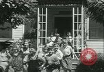 Standbild frische Luft Camp Sommer Camp für Kinder aus armen Familien Sylvan Lake Michigan USA, 1933, aus Sekunde 18 historischem Filmmaterial Videoclip 65675022459