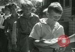 Standbild frische Luft Camp Sommer Camp für Kinder aus armen Familien Sylvan Lake Michigan USA, 1933, aus Sekunde 31 historischem Filmmaterial Videoclip 65675022459
