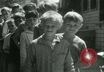 Standbild frische Luft Camp Sommer Camp für Kinder aus armen Familien Sylvan Lake Michigan USA, 1933, aus Sekunde 34 historischem Filmmaterial Videoclip 65675022459
