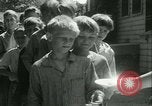Standbild frische Luft Camp Sommer Camp für Kinder aus armen Familien Sylvan Lake Michigan USA, 1933, aus Sekunde 38 historischem Filmmaterial Videoclip 65675022459