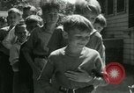 Standbild frische Luft Camp Sommer Camp für Kinder aus armen Familien Sylvan Lake Michigan USA, 1933, aus Sekunde 40 historischem Filmmaterial Videoclip 65675022459