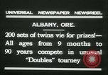 Image des jumeaux identiques tournoi Albany New York USA, 1931, de la seconde 6 séquences d'archives historiques vidéo 65675022463