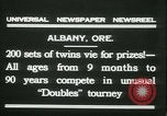 Image des jumeaux identiques tournoi Albany New York USA, 1931, de la seconde 12 séquences d'archives historiques vidéo 65675022463