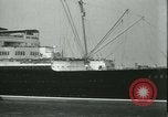 Standbild Hollywood Film Magnat Carl Laemmle an Bord des Schiffes Europa New York City USA, 1931, aus Sekunde 17 historischem Filmmaterial Videoclip 65675022464