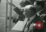 Standbild Hollywood Film Magnat Carl Laemmle an Bord des Schiffes Europa New York City USA, 1931, aus Sekunde 49 historischem Filmmaterial Videoclip 65675022464