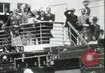Standbild Hollywood Film Magnat Carl Laemmle an Bord des Schiffes Europa New York City USA, 1931, aus Sekunde 53 historischem Filmmaterial Videoclip 65675022464