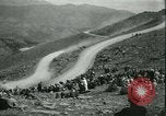 Standbild Chuck Myers auto race Pikes Peak Colorado USA, 1931, aus Sekunde 53 historischem Filmmaterial Videoclip 65675022467