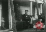 Standbild illegale Einwanderer abgeschoben über Ellis Island Communipaw New Jersey USA, 1931, aus Sekunde 60 historischem Filmmaterial Videoclip 65675022469