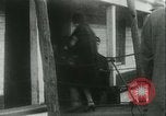 Standbild illegale Einwanderer abgeschoben über Ellis Island Communipaw New Jersey USA, 1931, aus Sekunde 61 historischem Filmmaterial Videoclip 65675022469