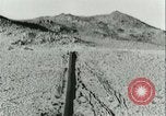 Standbild Los Angeles Aquädukt Pipeline Jawbone Canyon, 1931, aus Sekunde 9 historischem Filmmaterial Videoclip 65675022470