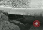 Standbild Los Angeles Aquädukt Pipeline Jawbone Canyon, 1931, aus Sekunde 43 historischem Filmmaterial Videoclip 65675022470