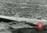 Standbild Los Angeles Aquädukt Pipeline Jawbone Canyon, 1931, aus Sekunde 47 historischem Filmmaterial Videoclip 65675022470