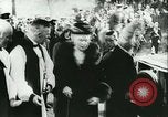 Image Lady Mary Cambridge wedding Balcombe Angleterre, 1931, de la seconde 18 séquences d'archives historiques vidéo 65675022471