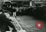 Standbild jährliche Wein Rennen Paris Frankreich, 1931, aus Sekunde 15 historischem Filmmaterial Videoclip 65675022474