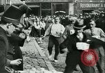 Standbild jährliche Wein Rennen Paris Frankreich, 1931, aus Sekunde 17 historischem Filmmaterial Videoclip 65675022474