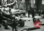 Standbild 155mm Artillerie geladen in Ersten Weltkrieg Saint Cloud Frankreich, 1918, aus Sekunde 40 historischem Filmmaterial Videoclip 65675022478