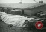 Immagine di Il francese 155 mm obici in fabbrica prima guerra mondiale Gironde Francia, 1918, secondo 41 filmato di repertorio 65675022481