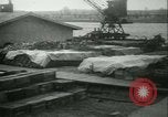 Immagine di Il francese 155 mm obici in fabbrica prima guerra mondiale Gironde Francia, 1918, secondo 61 filmato di repertorio 65675022481