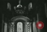 Immagine di Vice Presidente e signora Nixon Londra Inghilterra Regno Unito, 1958, secondo 38 filmato di repertorio 65675022485