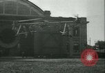 Standbild experimentelle Hubschrauber Brüssel Belgien, 1933, aus Sekunde 20 historischem Filmmaterial Videoclip 65675022492