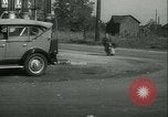 Standbild Motorroller United States USA, 1933, aus Sekunde 9 historischem Filmmaterial Videoclip 65675022493