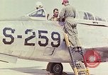 Immagine di Boeing B-47 bombardiere Stratojet Eglin Air Force Base Okaloosa County Florida USA, 1954, secondo 42 filmato di repertorio 65675022544