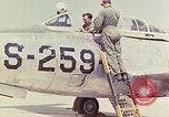 Immagine di Boeing B-47 bombardiere Stratojet Eglin Air Force Base Okaloosa County Florida USA, 1954, secondo 46 filmato di repertorio 65675022544