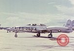 Immagine di Boeing B-47 bombardiere Stratojet Eglin Air Force Base Okaloosa County Florida USA, 1954, secondo 34 filmato di repertorio 65675022545
