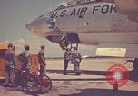 Standbild Oberst Michael N W McCoy Pinecastle Air Force Base Florida USA, 1957, aus Sekunde 17 historischem Filmmaterial Videoclip 65675022550