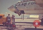 Standbild Oberst Michael N W McCoy Pinecastle Air Force Base Florida USA, 1957, aus Sekunde 32 historischem Filmmaterial Videoclip 65675022550